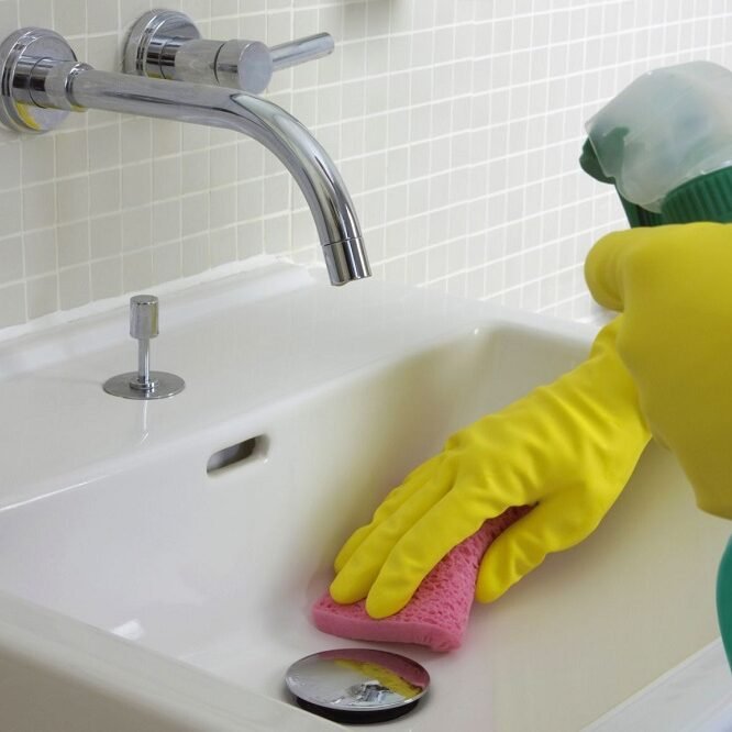 bathroom cleaning dubai